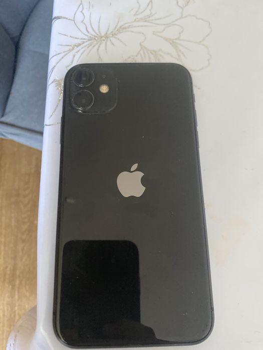 IPhone 11 черного цвета