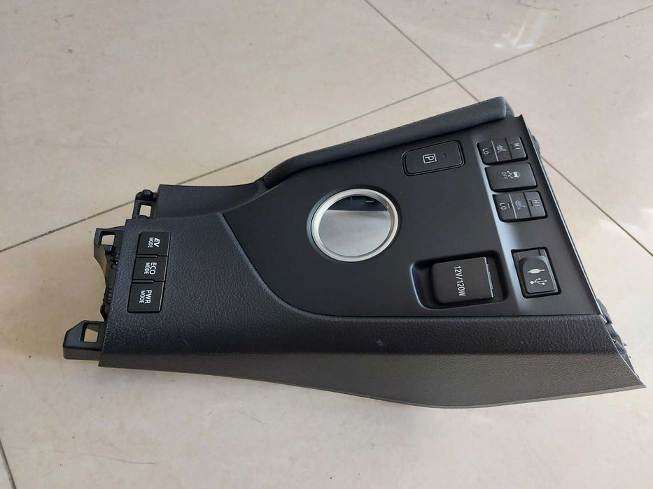 TOYOTA AURIS / Тойота Аурис панел превключватели