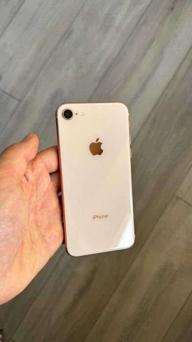 Продам iPhone 8 64gb