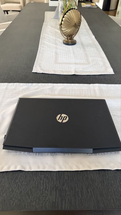 HP 15-cx0117ur Pavilion Gaming/Core i5-8250U quad