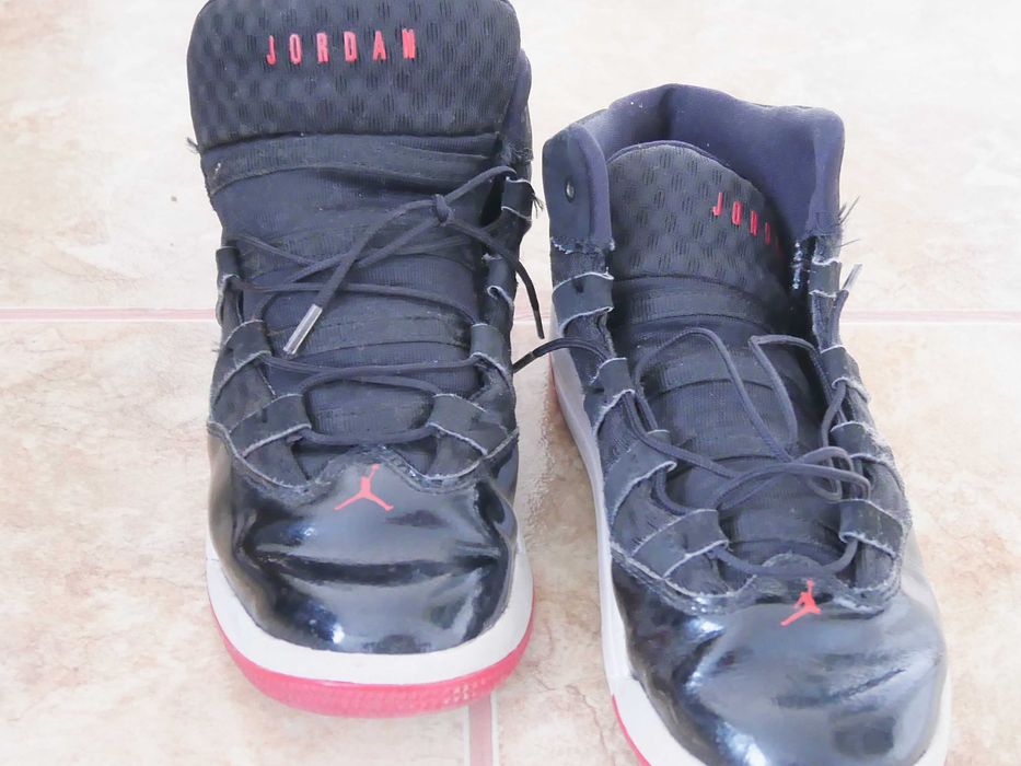 adidasi Jordan marimea 35