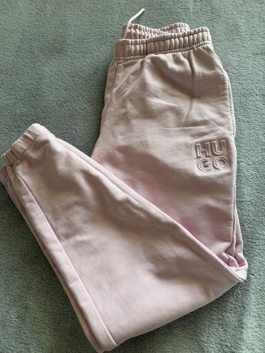 Чисто ново долнище Hugo S размер