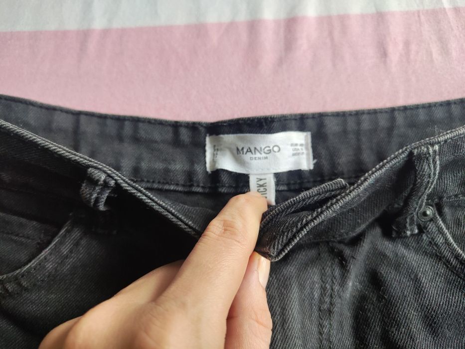 Продам джинсовые шорты Mango