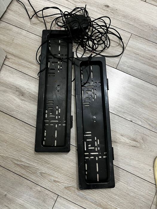 Продам шторки подномерники