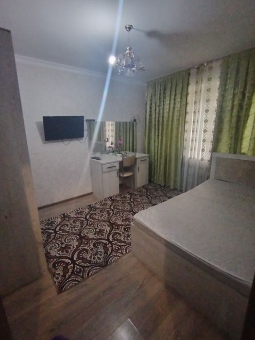 Garinda 2etajda 77 Serbiyada 6metirlik balkonli uy sotiladi