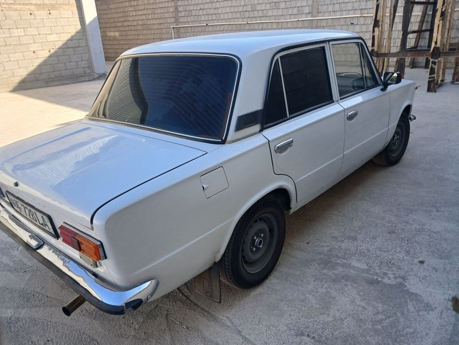 VAZ 21010 xolati zor Yurb turgan moshina