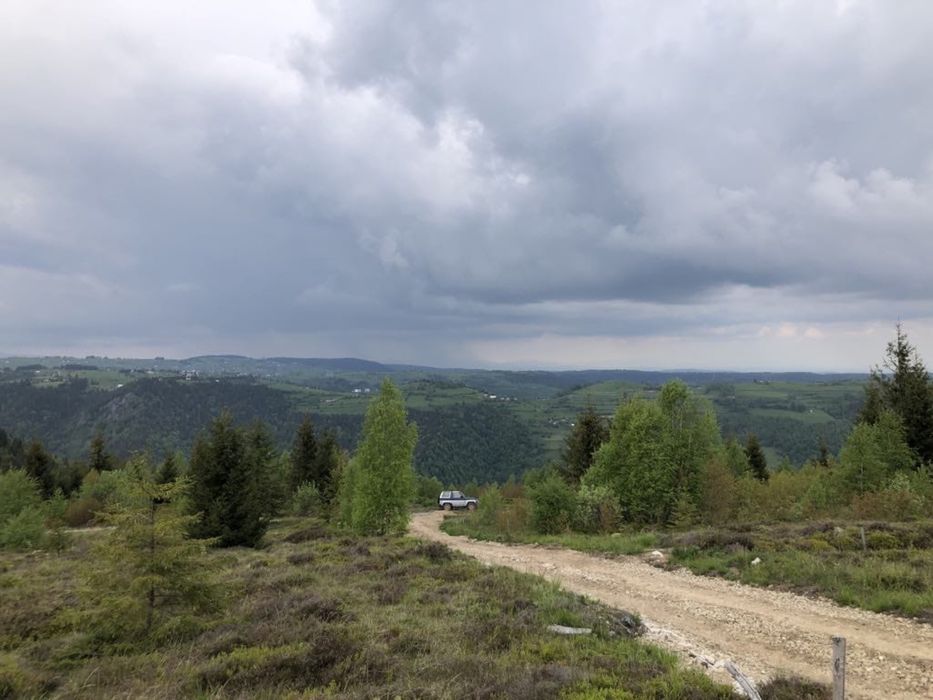 Colț de rai la munte- Teren de vânzare