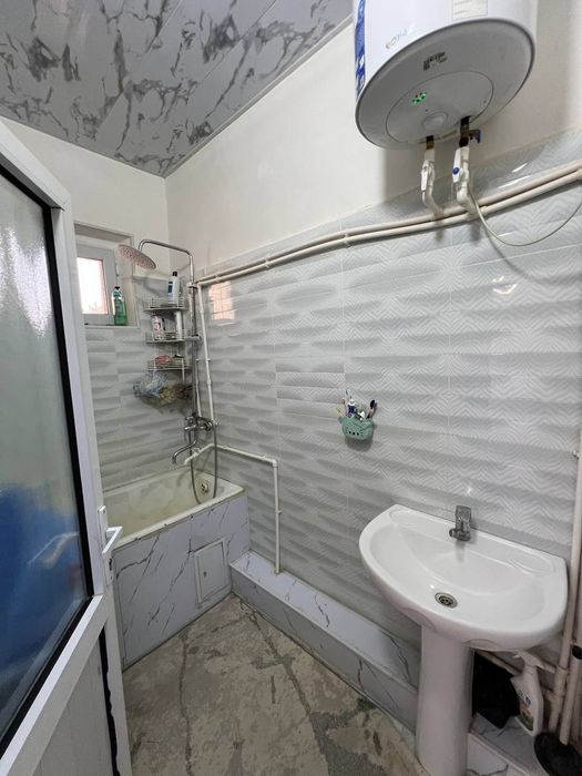 3/2/2 сотилади 70м²