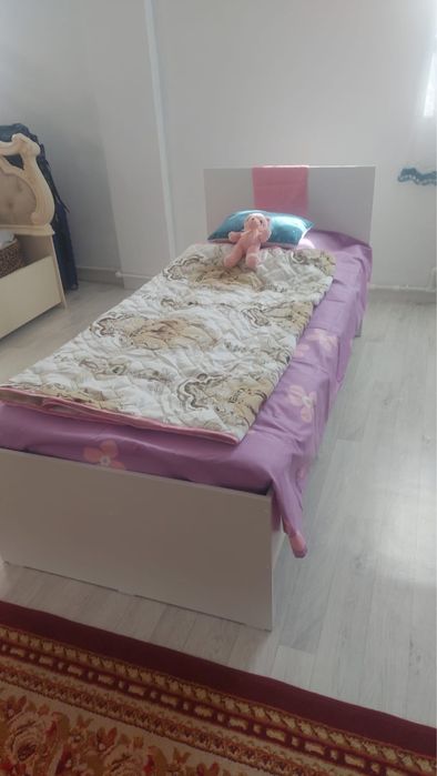 Одноместный кровать