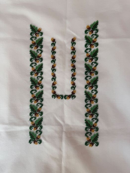 Cămașă copii cusută cu mărgele