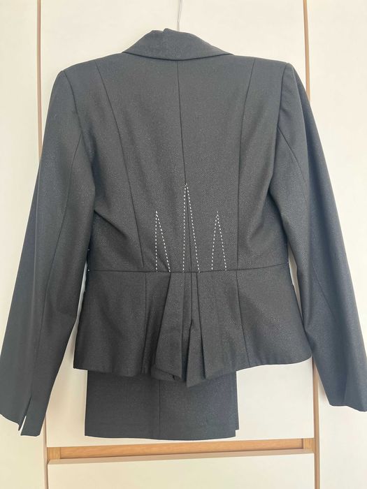 Дамски костюм - сако  и панталон