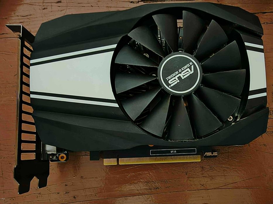 Vand placa video dedicata pentru gaming!