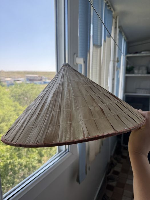 Шляпа вьетнамская