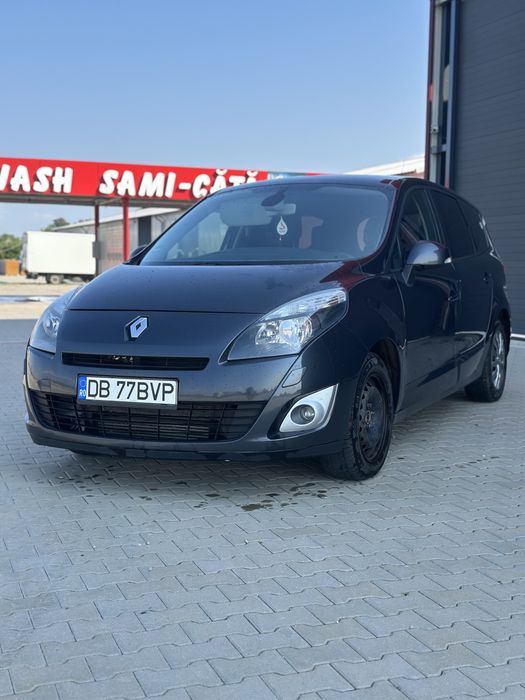 RENAULT Scenic 2011 — imagine 3