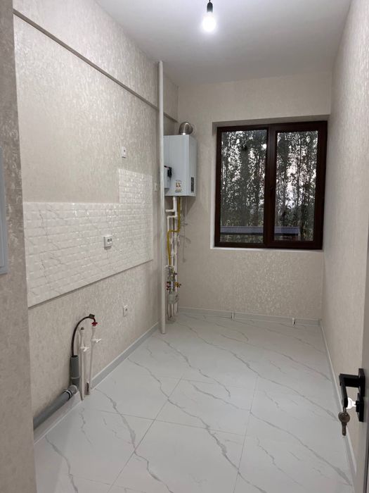 Uy sotiladi 2xona bek baraka dom