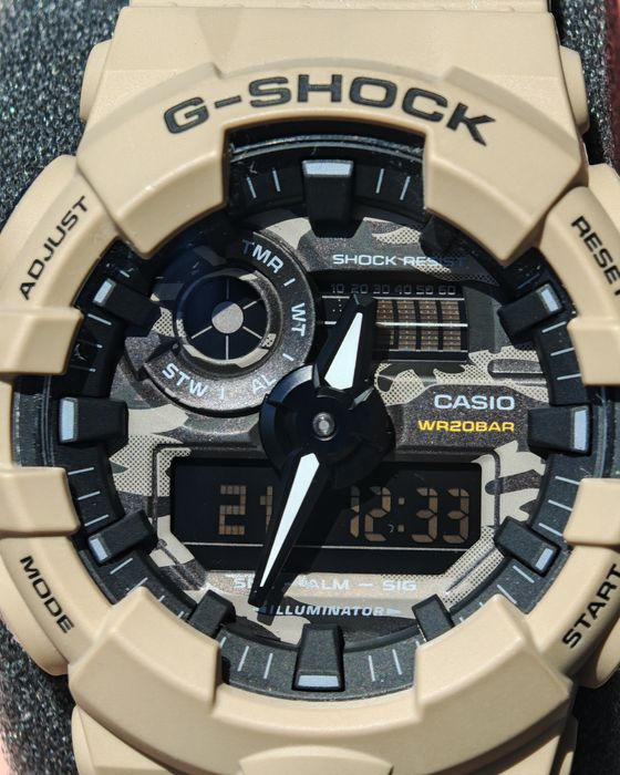 G-Shock GA-700 CA-5AER, original + bezel & curele negre