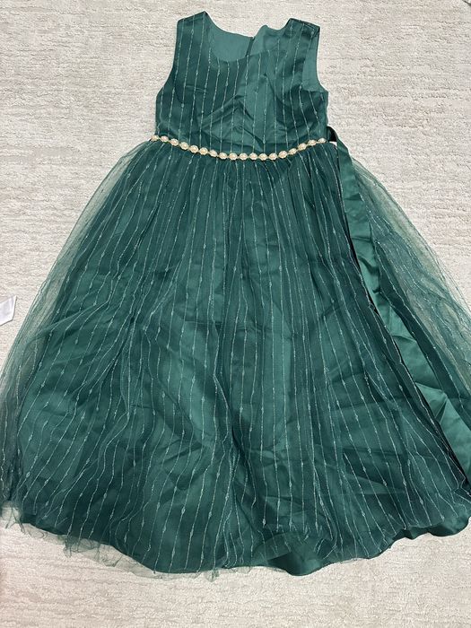 Платье нарядное 8-10 лет