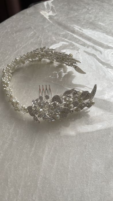 Свадебное платье и украшения