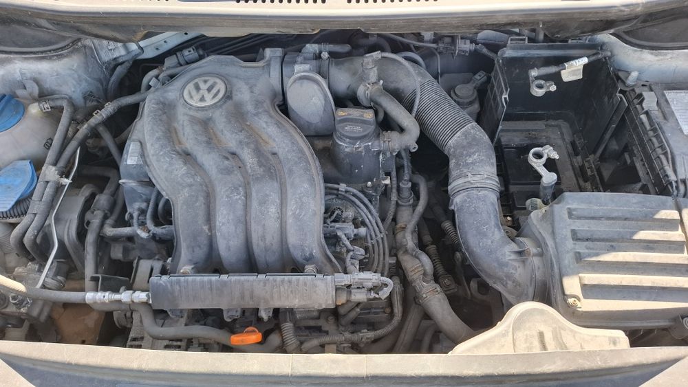 Vand capota,far,usi Caddy