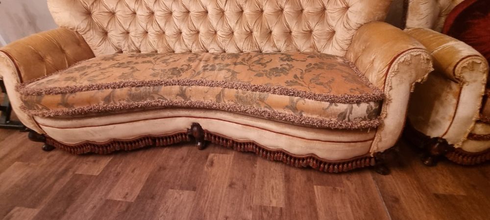 продам мягкий уголок,  красивый