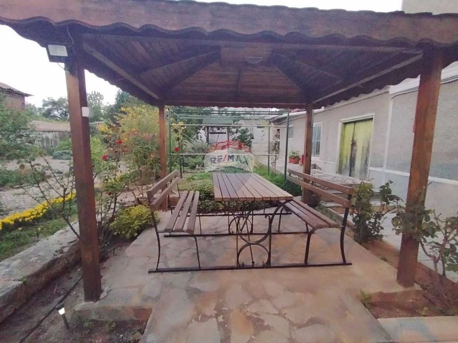 Дава се под наем Къща в Варна, Виница - 136 кв.м за 900 € - Снимка #15