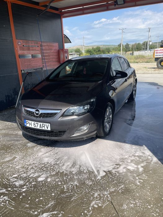 Opel Astra J 2012 – 1.7 CDTI Diesel