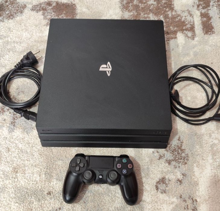 Vand schinb PS4 Pro 1TB
