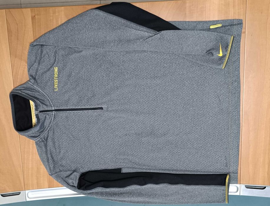 Nike Dri-Fit Livestrong-Много Запазена