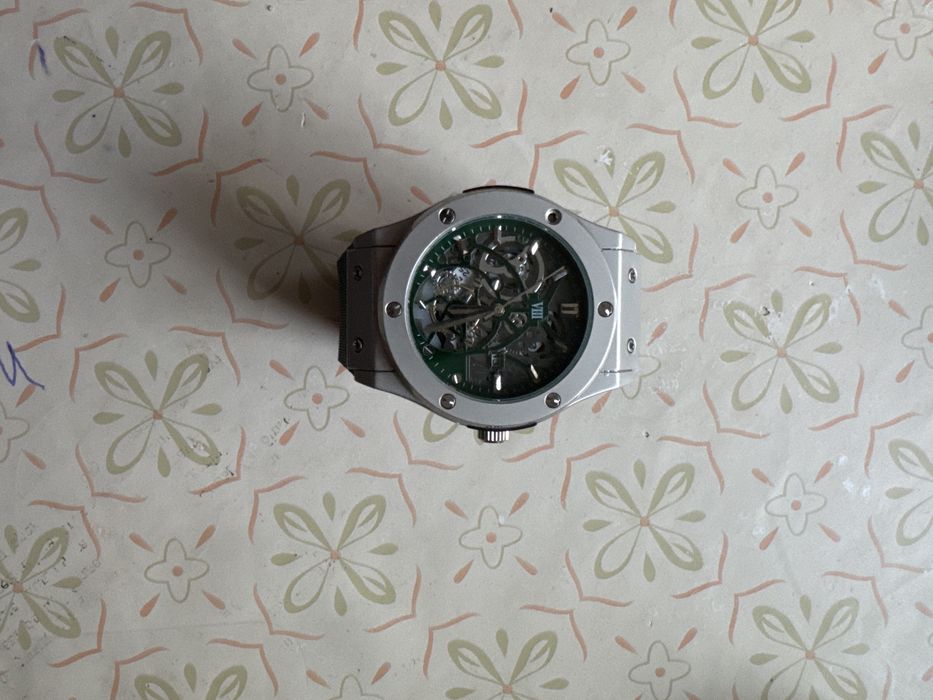 Механические часы.