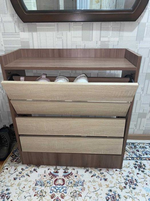 Продается обувной шкаф для прихожей