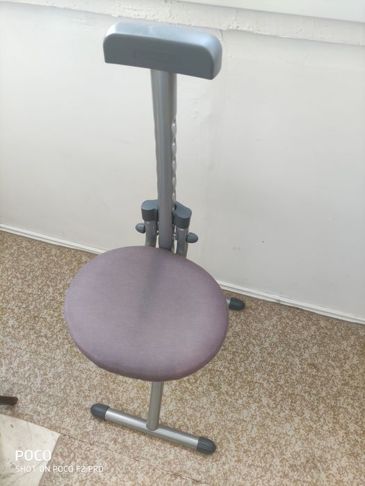 Метален сгъваем стол за гладене