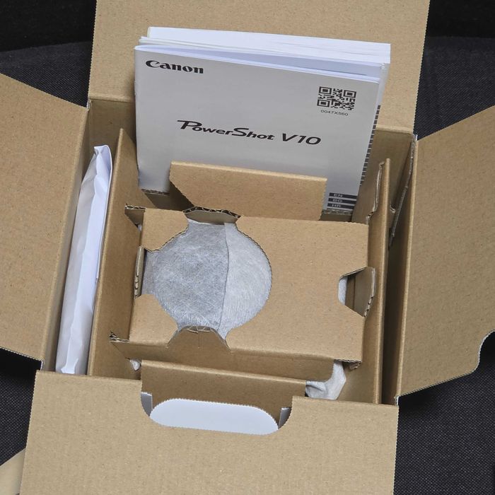 Canon V10 camera vlogging