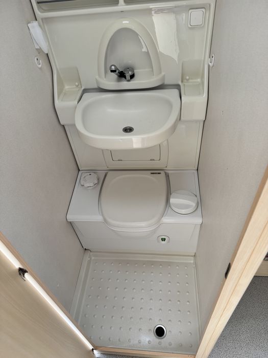 Rulota Delta 1999••Wc Fix+Cadita Dus••4 locuri dormit••