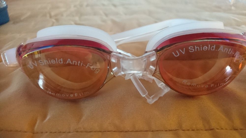 Ochelari înot superbi roșu și auriu