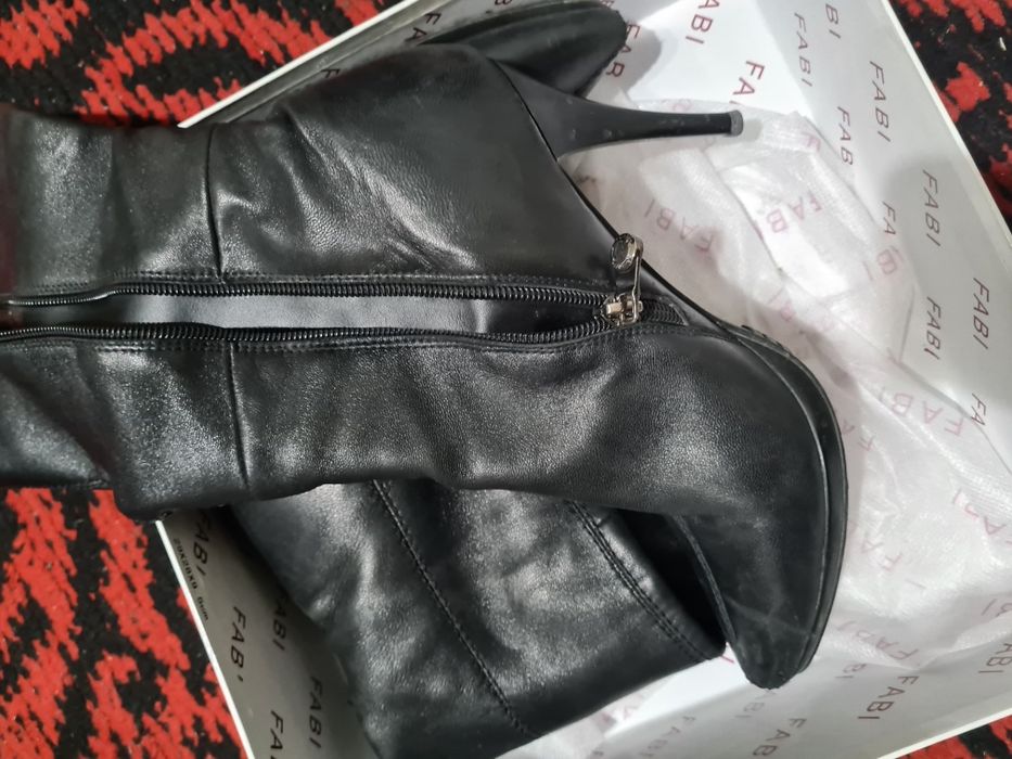 Обувь женская коженная