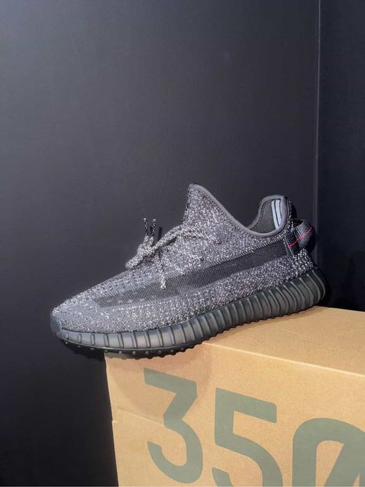Adidas Yeezy Boost 350 V2