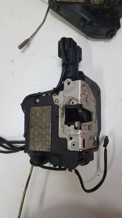 Broasca portiera usa stânga dreapta fata spate Mercedes W211 E-Class