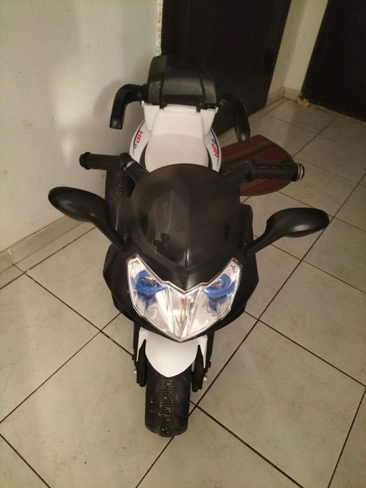 Электромобиль