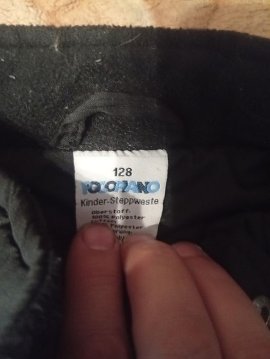 Жилетки продам осень