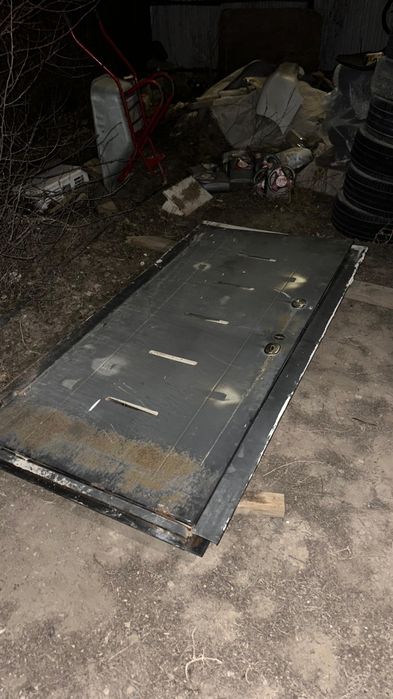 Дверь входная 90 см