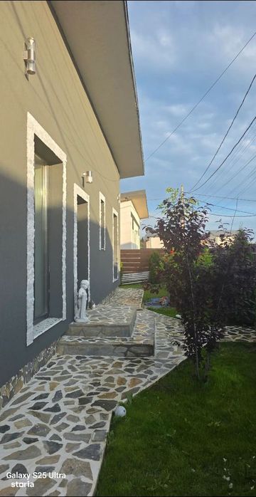 Casă cu 4 camere, garaj și pod  în Visan