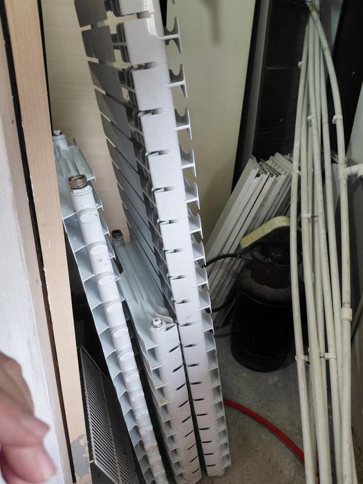 Продам батареи б/у