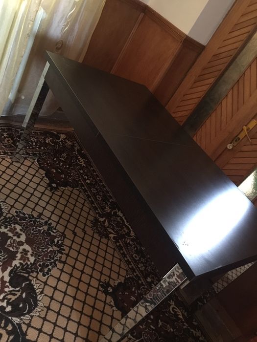 Masa extensibila de 8 persoane