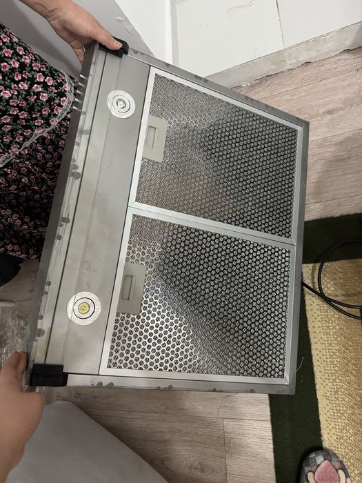 Продам вытяжку Artel за 5.000тг
