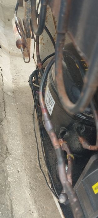 Холодильник янги қилинган 10 йил гарантия