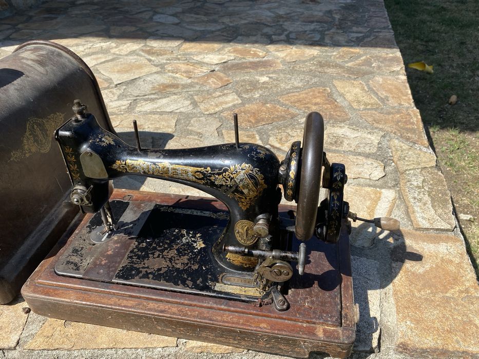 Шевна машина SINGER