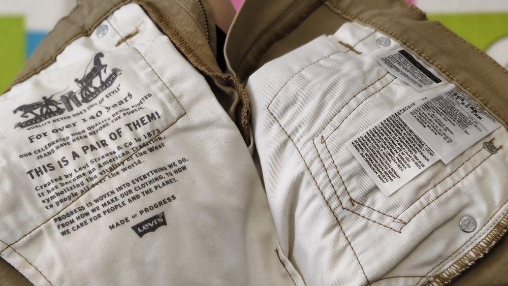Штаны levis длинна 100-101 см