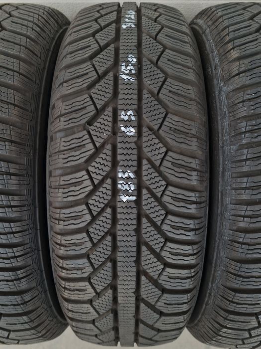 Зимни гуми 4 броя SEMPERIT MsterGrip2 185 65 R15 дот 3120