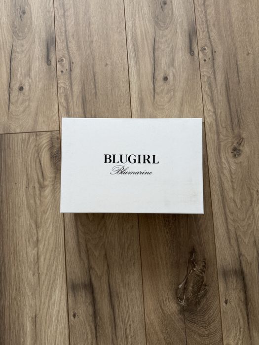 Оригинални обувки BLUGIRL от кожа 39 номер