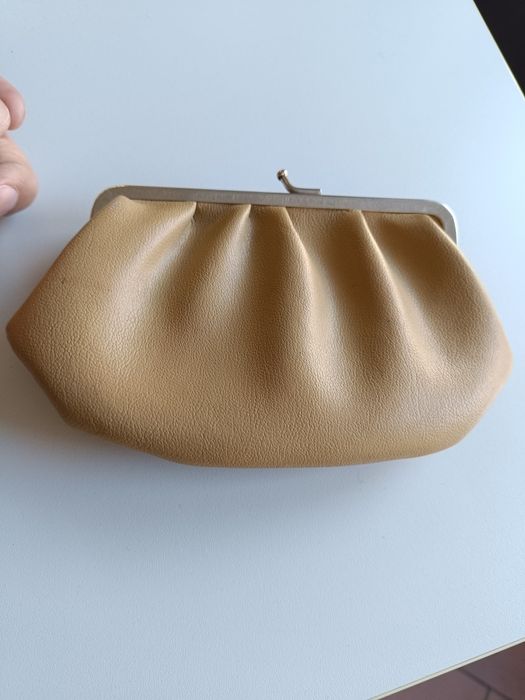 Дамско портмоне от естествена кожа